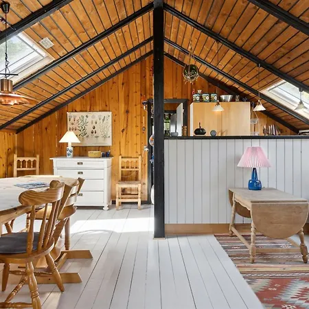 Konrad - 700m From The Sea By Interhome
